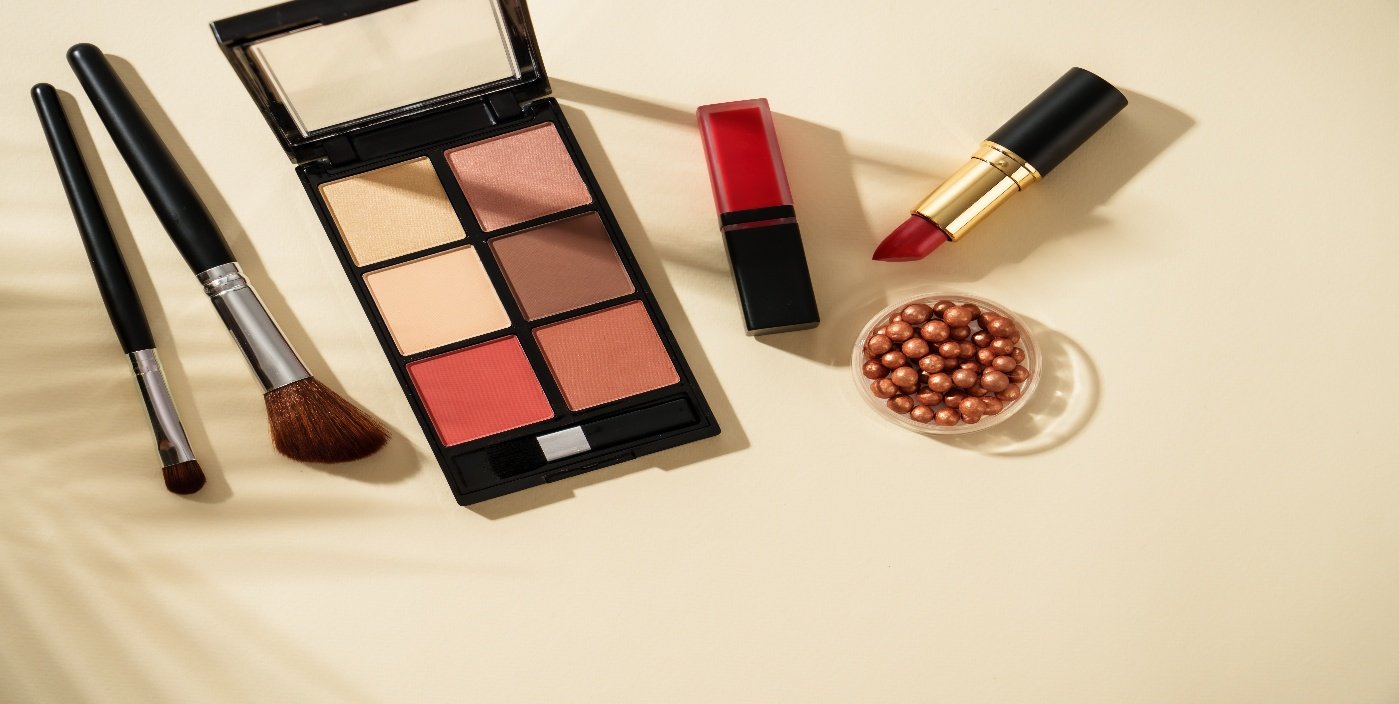 Cosmetics market overview